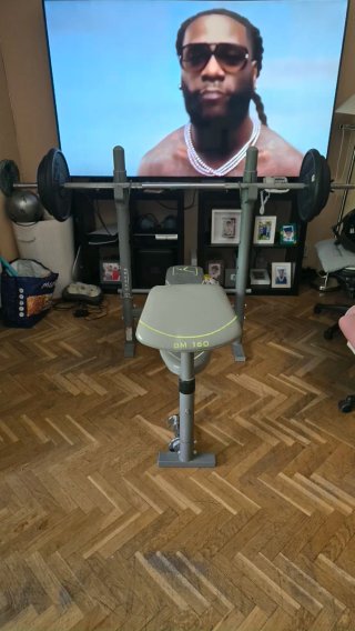 Banco musculación + barras y discos