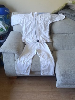 Kimono Judo 2 Piezas + Cinturones