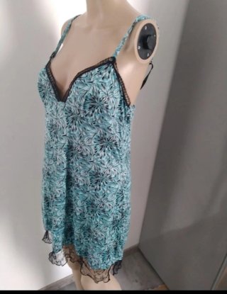 Camisón lencero con encaje