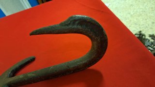 Gancho antiguo de hierro forjado