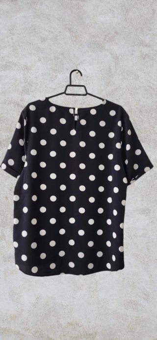 Blusa lunares negra y blanca Talla M