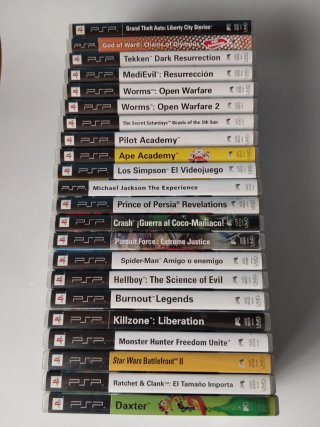 Consola PSP + 24 giochi