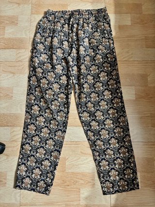 Vendo lote de 50/100/200 prendas de chica