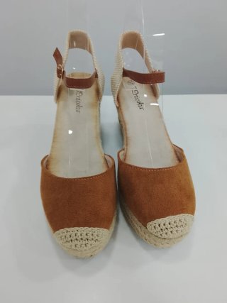 Cuñas esparteñas beige y marrón