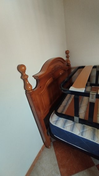 Muebles de dormitorio y salón madera
