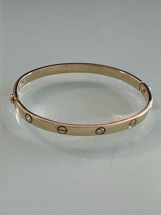 Brazalete Fabricado modelo Cartier oro18k brillant