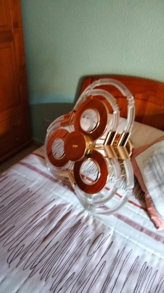 Lámpara de cristal dorada
