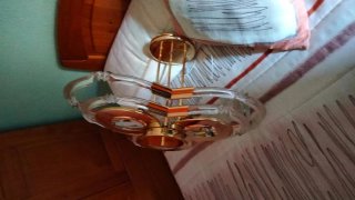 Lámpara de cristal dorada