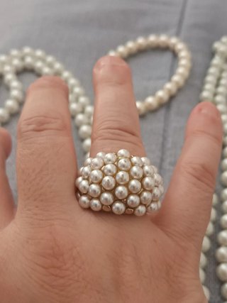 Collares y pulsera de perlas
