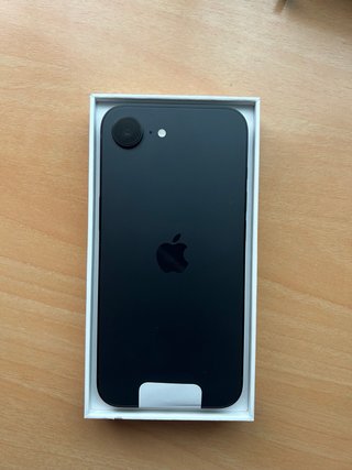 iPhone 16e 128GB