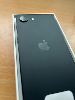 iPhone 16e 128GB