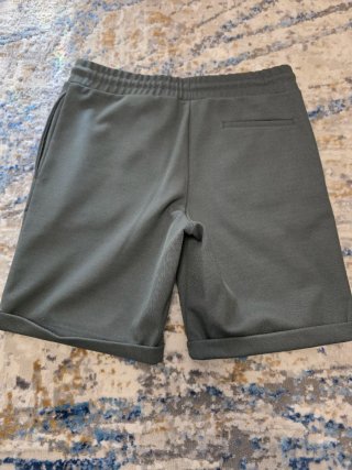 Pantalón corto