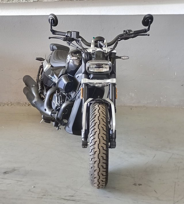 Benelli Leoncino Bobber 400 Negra