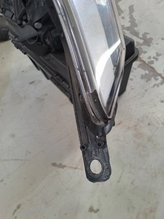 Faro derecho Kia Ceed