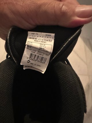 Botas senderismo Quechua altas negras y grises