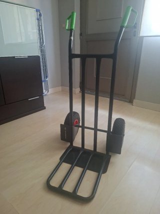 Carreta de carga en buen estado