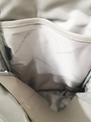 Piquadro / Bandolera cuero genuino gris