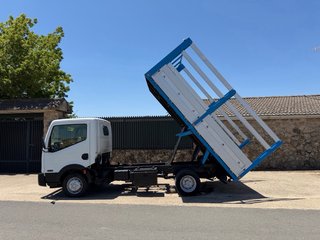 Nissan Cabstar Basculante 2011 UNICO DUEÑO