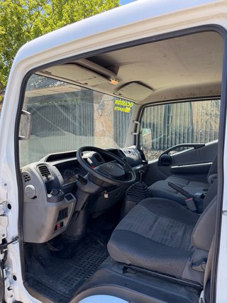 Nissan Cabstar Basculante 2011 UNICO DUEÑO