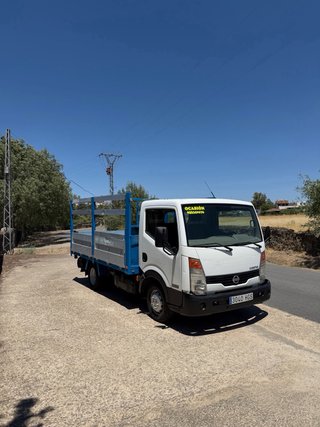 Nissan Cabstar Basculante 2011 UNICO DUEÑO