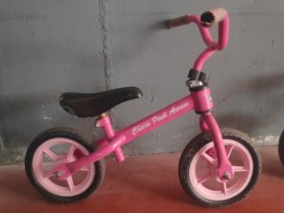 Bicicleta infantil sin pedales y con pedales5-10 €