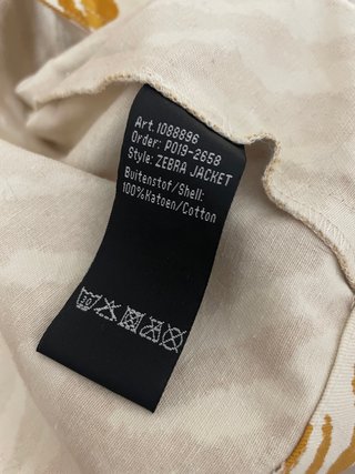 Chaqueta vaquera estampado cebra