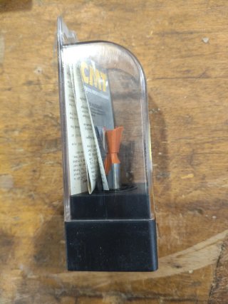Fresa cola milano CMT 918.127.11