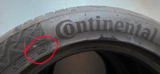 Neumático Continental 235/55 R18 V