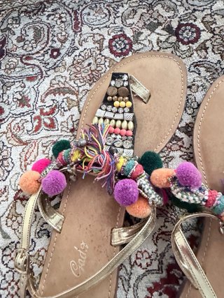Sandalias Gado Gado Doradas Multicolor
