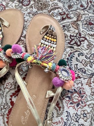 Sandalias Gado Gado Doradas Multicolor