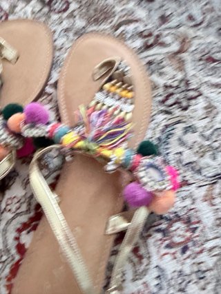 Sandalias Gado Gado Doradas Multicolor
