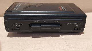 Walkman AM/FM Stereo RADIO/Casette player SINGER