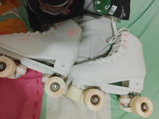 Patines blancos talla 37