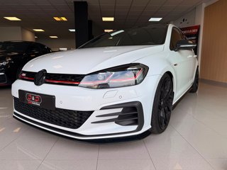 Volkswagen Golf GTI TCR Akra y Techo