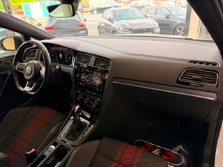 Volkswagen Golf GTI TCR Akra y Techo