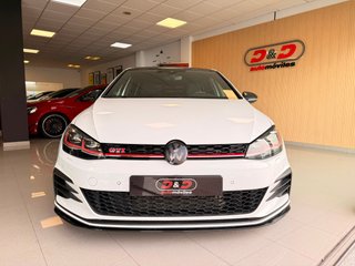 Volkswagen Golf GTI TCR Akra y Techo