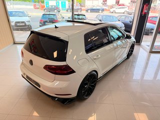 Volkswagen Golf GTI TCR Akra y Techo