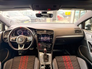 Volkswagen Golf GTI TCR Akra y Techo