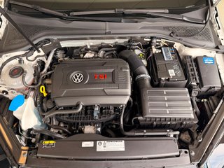 Volkswagen Golf GTI TCR Akra y Techo