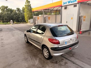 (SUPER OCASION)Peugeot 206 motor 1.4 distintivo B🟡