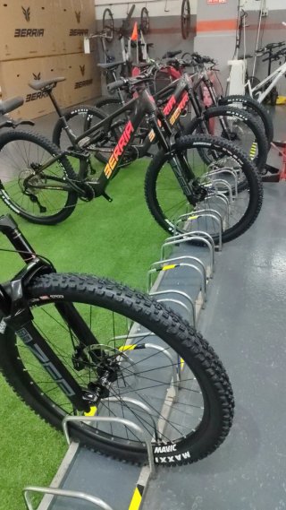 Bicicleta Eléctrica Berria Nexxen