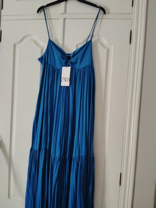 Vestido largo Zara azul talla  L, sin estrenar.