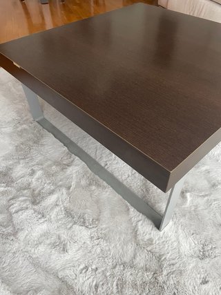 Mesa de centro de madera marrón