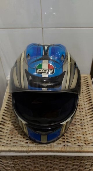 Casco AGV