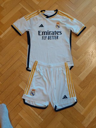 Equipación Real Madrid 11-12 años