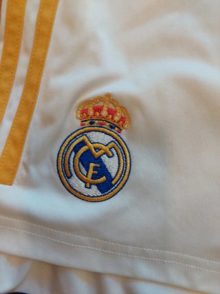 Equipación Real Madrid 11-12 años