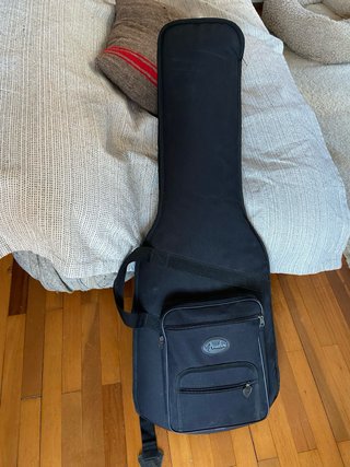 Guitarra Eléctrica Squier by Fender Negra