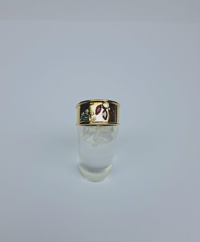 Anillo Oro 18K con Piedras Multicolor