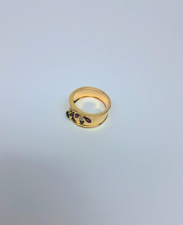 Anillo Oro 18K con Piedras Multicolor