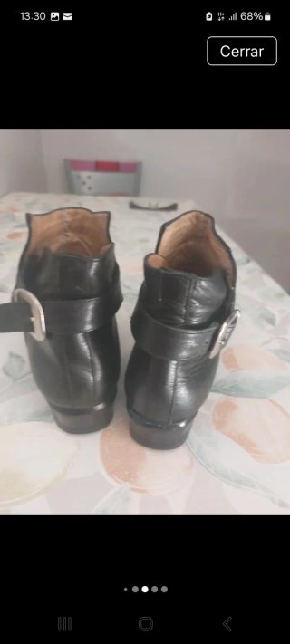 Botines de piel negros